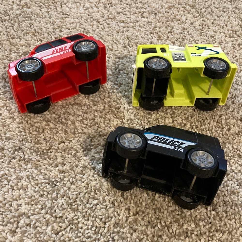 Colorful Emergency Vehicle Toy Set - Picture 4 of 4